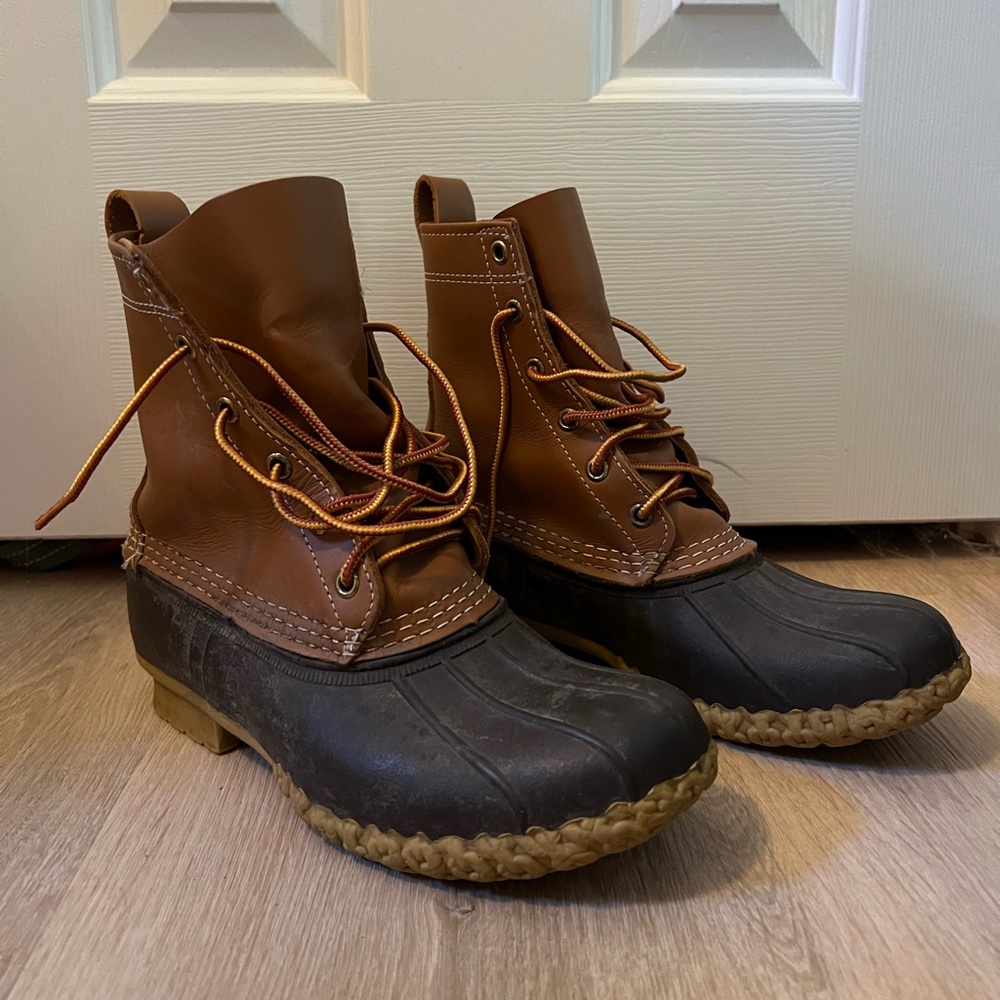 Women’s LL Bean Brown Bean Boots size 8